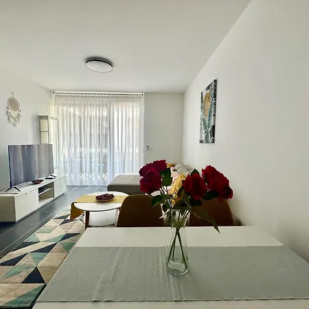Panorama 2 #w6 #terrace #freeparking Daire *